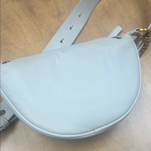 Charles and Keith cream Quilted crossbody Bag with Gold Chain - Picture 5 of 6